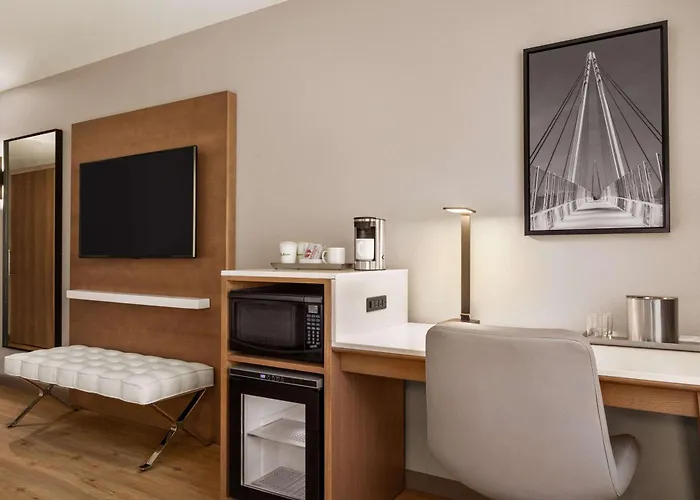 Radisson Hotel Sunnyvale - Silicon Valley
